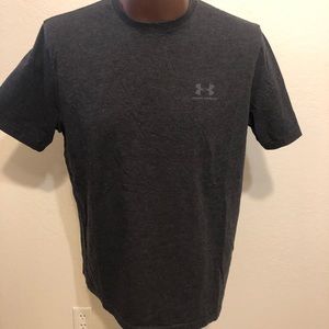 Men’s Gray Under Armour tee